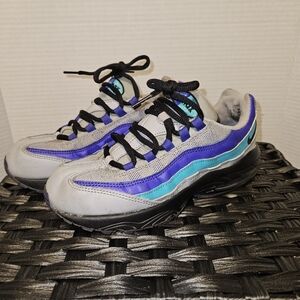 NIKE AIR MAX 95 GS KIDS 3 C. GRAY BLACK PURPLE AND GREEN